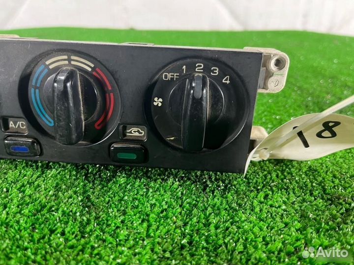 Блок управления отопителем Nissan Sunny B14