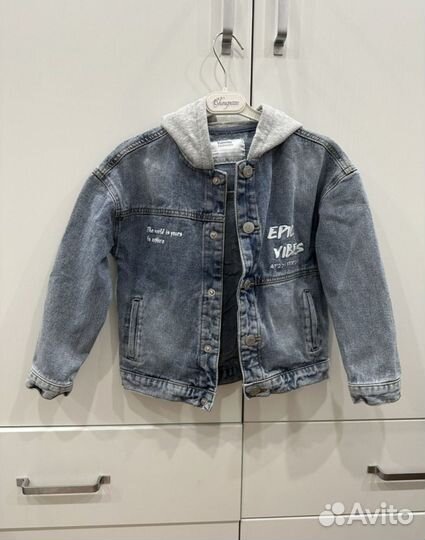 Джинсовая куртка