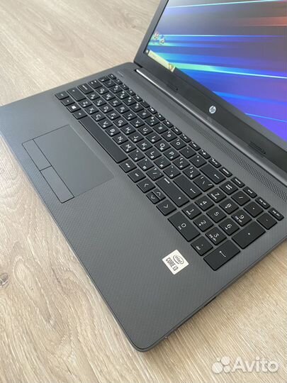 Ноутбук HP 250 G7 i3-1005G1 8/512gb