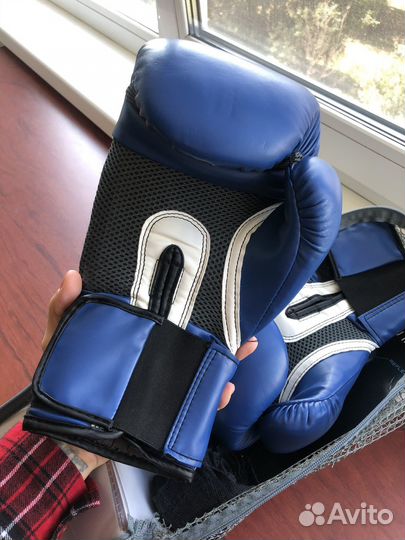 Боксерские перчатки 12 oz