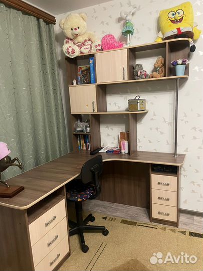 Компьютерный стол