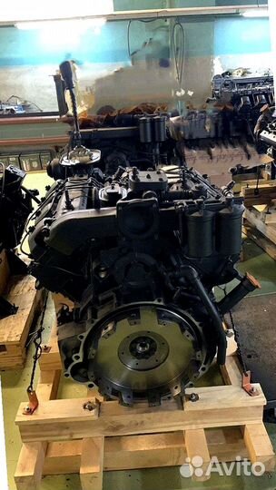 Двигатель740.10-220