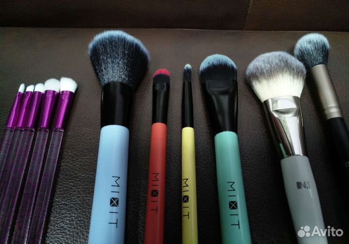 Кисти для макияжа