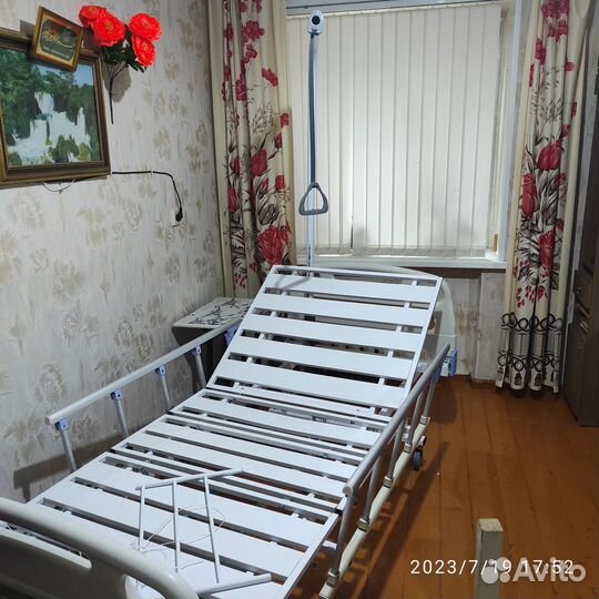 Медицинская кровать для лежачих больных бу