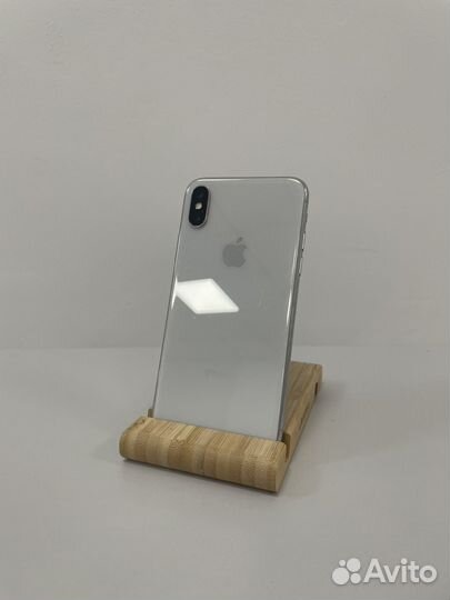 iPhone X, 64 ГБ