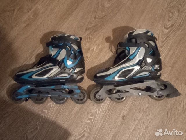 Роликовые коньки