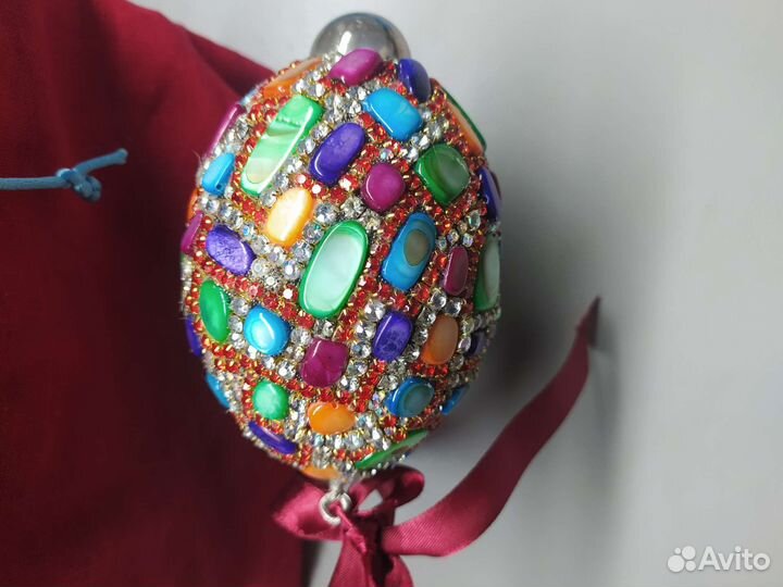 Декоративное яйцо из натуральных камней