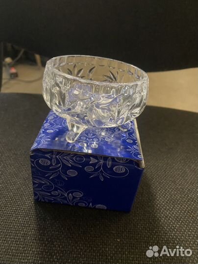 Вазочка на ножке