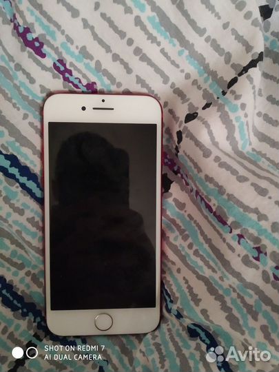 Телефон iPhone 7