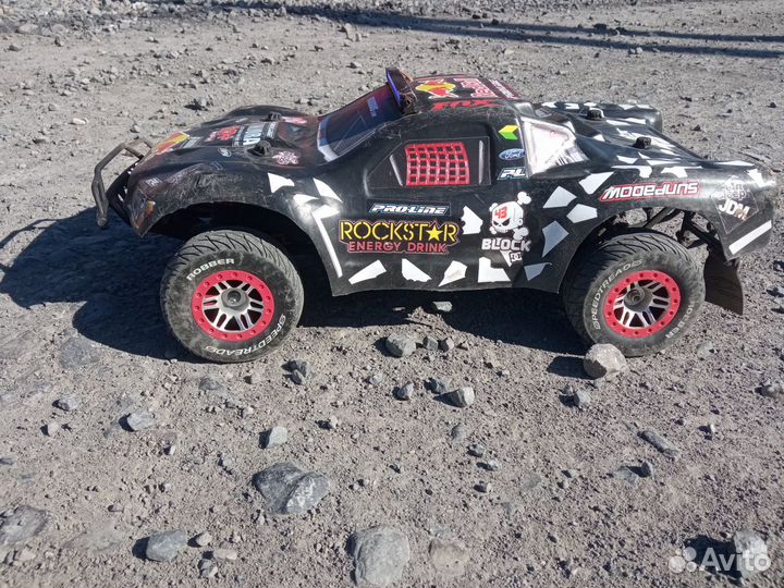 Traxxas slash 4*4
