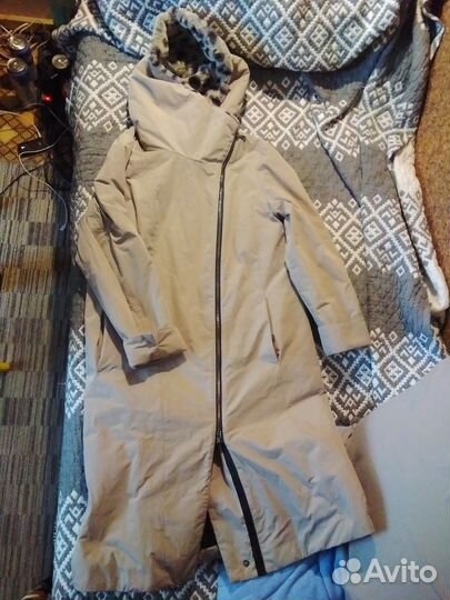 Плащ утепленный женский