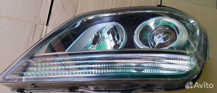 Фара Kia Mohava левая оригинал