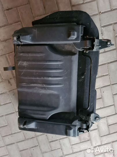 Сиденья складные раздельные на Transporter, Starex