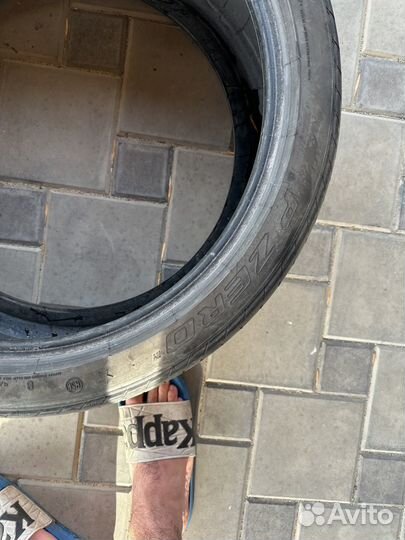 Pirelli P Zero 275/35 R20