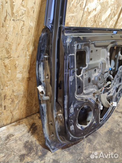 Дверь задняя правая Nissan Tiida C11