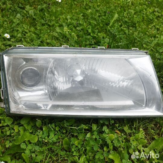 Фары на skoda octavia тур a4
