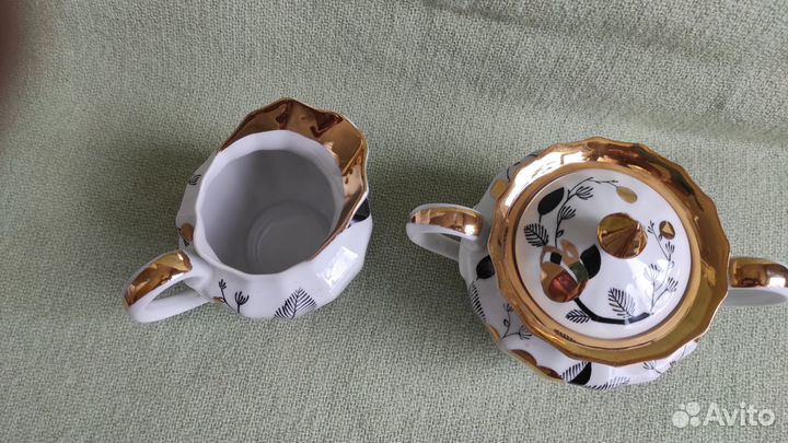 Сахарница и молочник - 