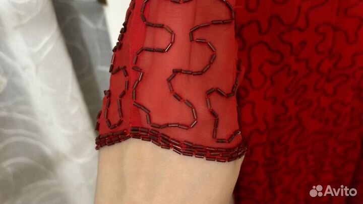 Платье винтаж на плечиках 44