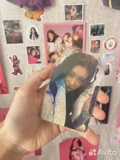 Карточка черён itzy