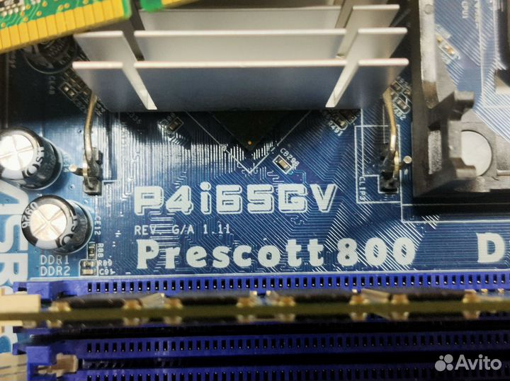 Материнские платы разные