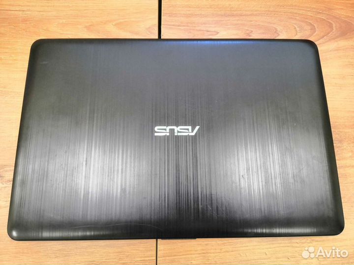 Ноутбук Asus D541N