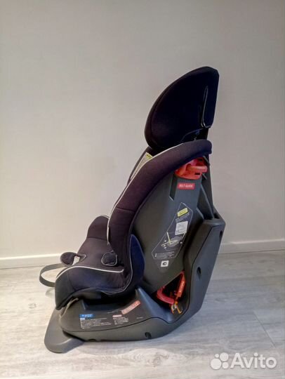 Детское автокресло от 0 Carmate zutto