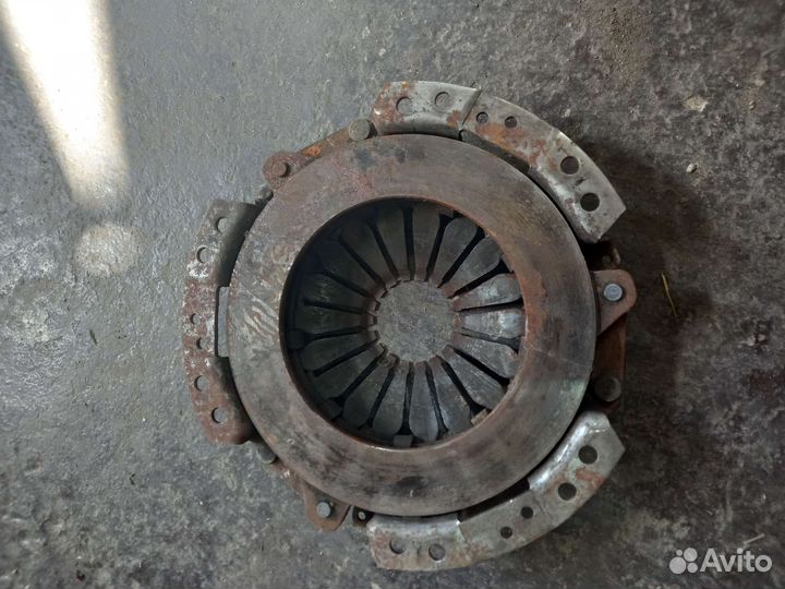 Корзина сцепления нива