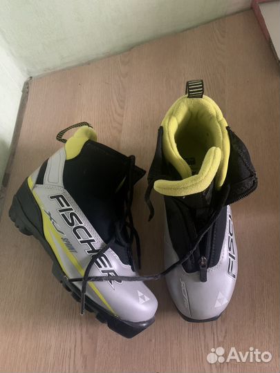 Лыжные ботинки 37р