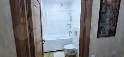 2-к. квартира, 90 м², 8/10 эт.