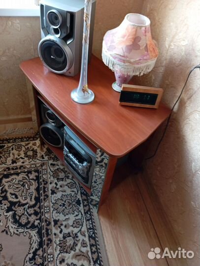 Тумба под тв