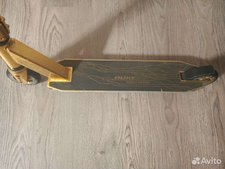 Трюковой самокат