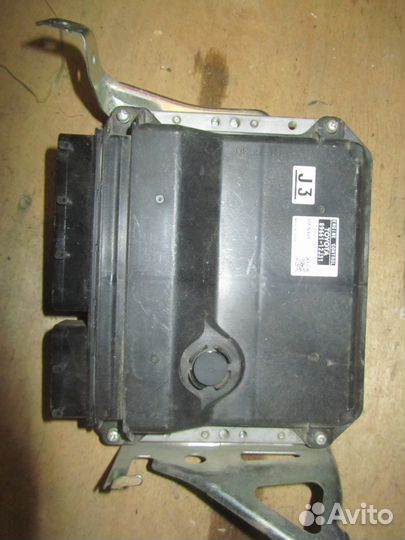 Блок управления двигателем Toyota Corolla E15