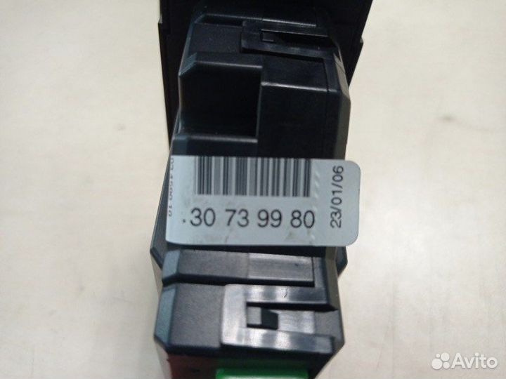 Блок управления стеклоподъемниками передний левый