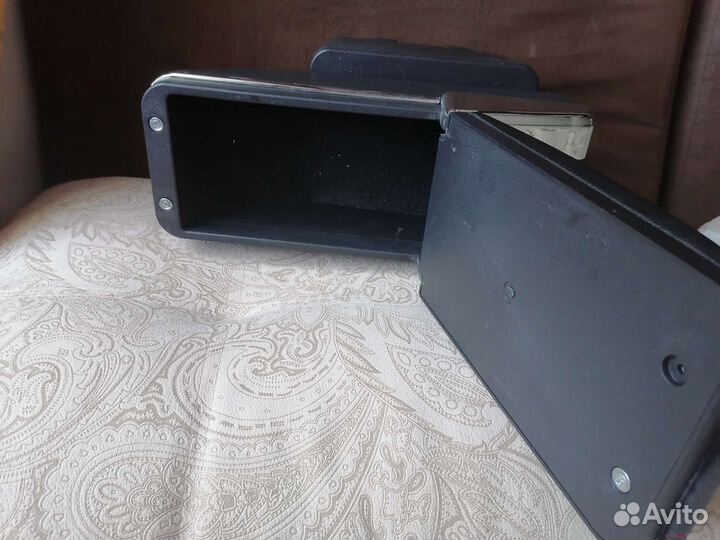 Подлокотник на kia rio 3