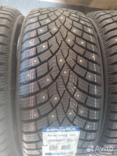Triangle IcelynX TI501 205/50 R17