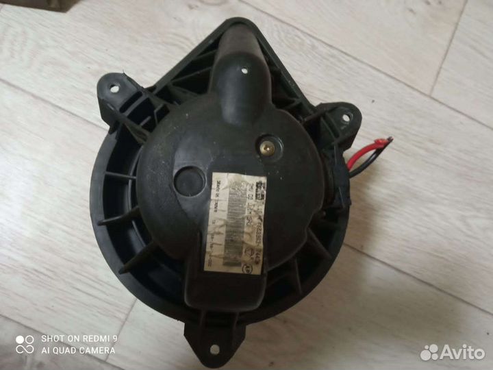 Мотор печки Peugeot 406