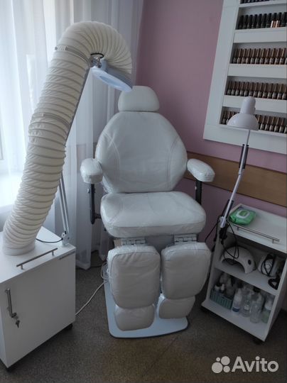 Педикюрное кресло с электроприводом