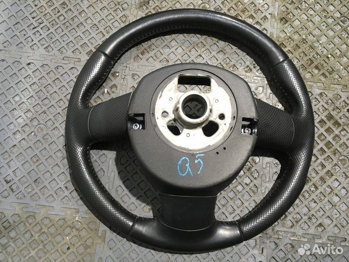 Рулевое колесо (Audi Q5)