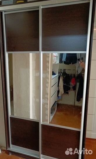 Шкаф купе с зеркалом