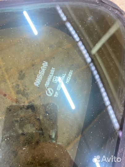 Стекло багажника левое nissan pulsar-almera fn15