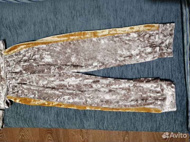 Велюровый костюм для девочки
