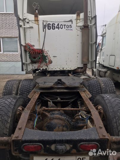 Freightliner CL120064ST, 2003