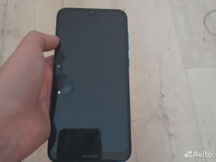 HUAWEI Y7 (2019), 3/32 ГБ