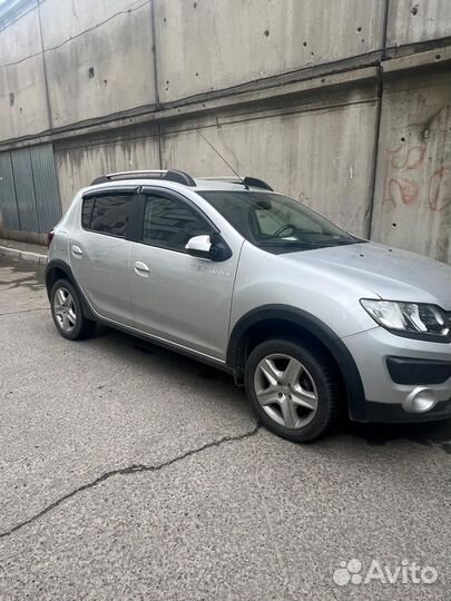 Renault Sandero Stepway 1.6 AMT, 2015, 69 000 км