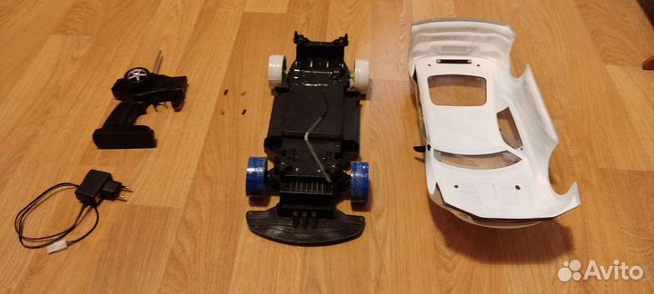 Машина на радиоуправлении для дрифта