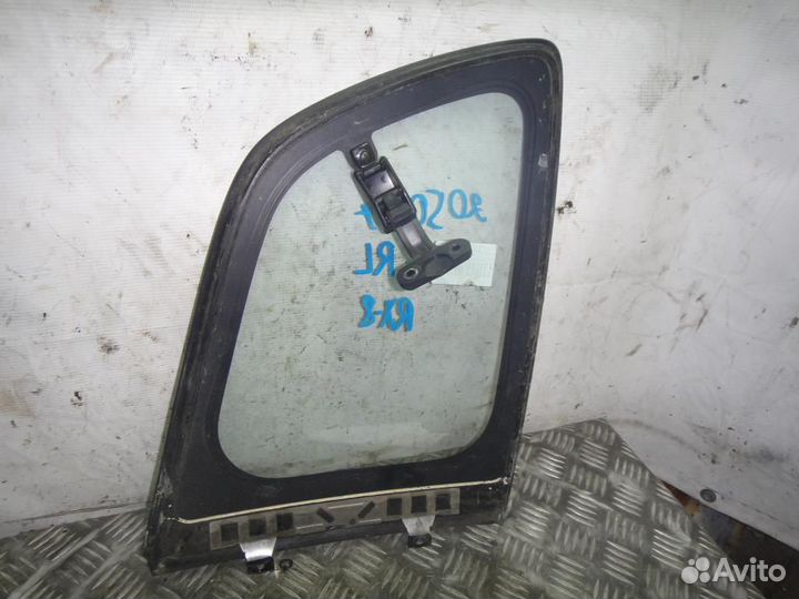 Стекло двери задней левой Mazda RX-8