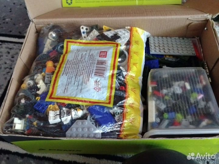 Конструктор лего большая коробка