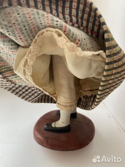 Фигура с блошиного рынка Парижа