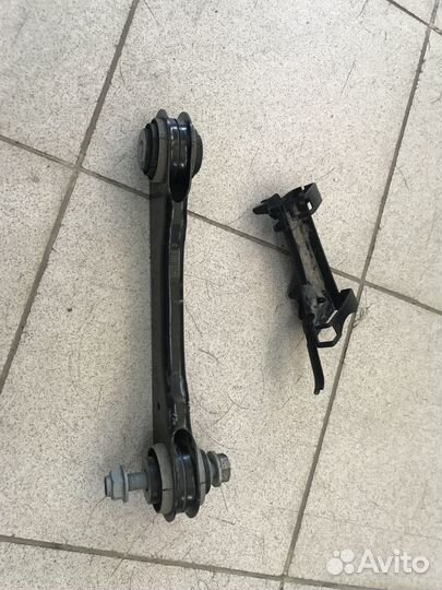 33326867537 Рычаг направляющий BMW G31 G30