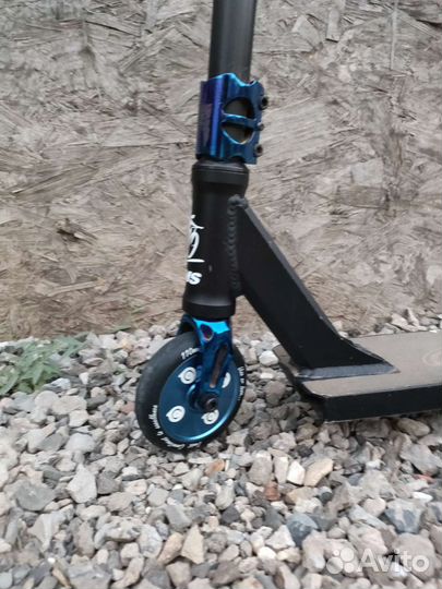 Трюковой самокат KMS